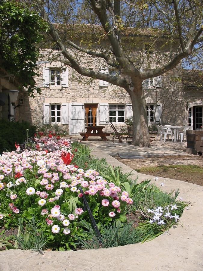 Mas Des Vertes Rives Bed & Breakfast Châteauneuf-de-Gadagne Eksteriør bilde