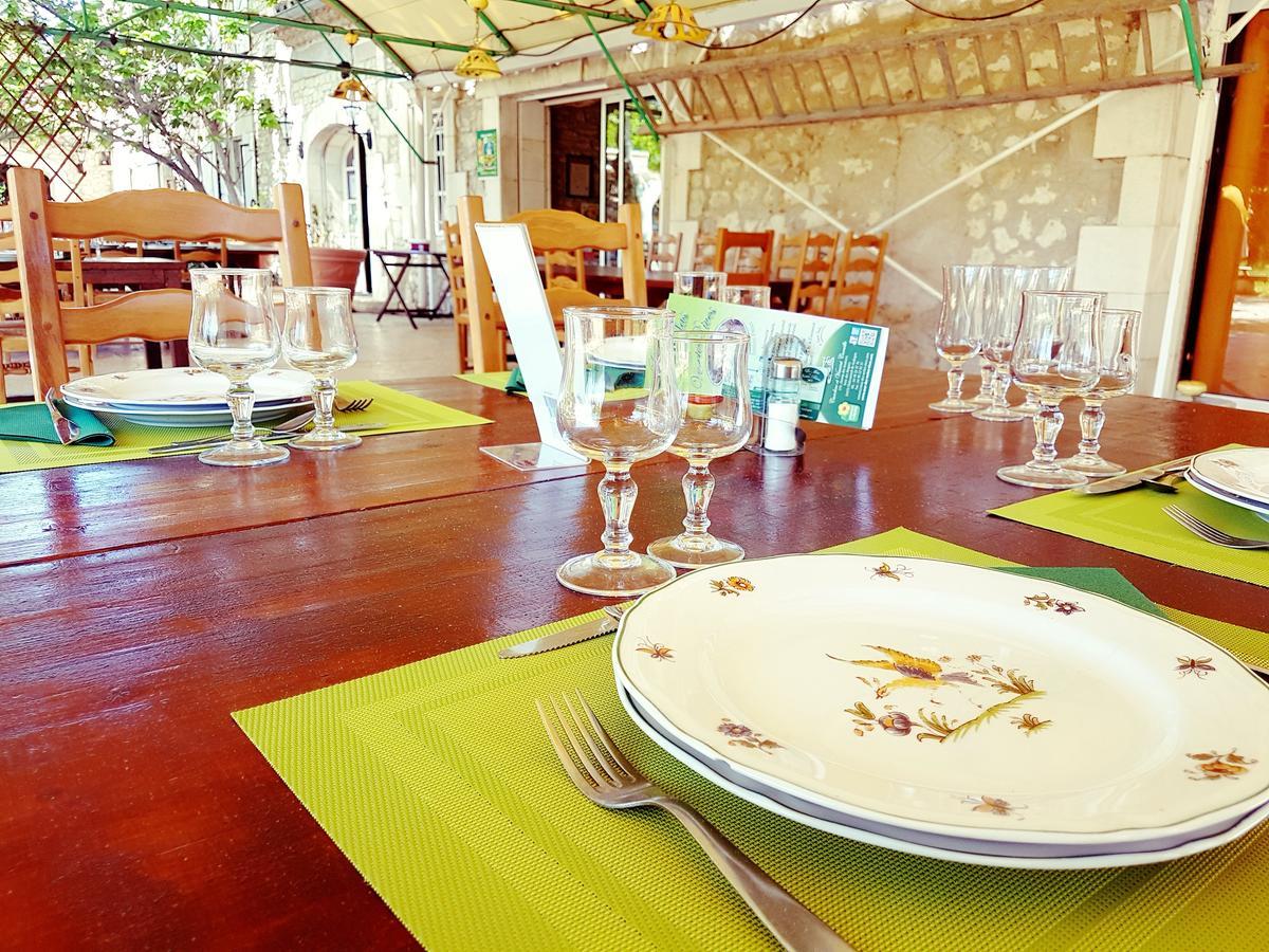 Mas Des Vertes Rives Bed & Breakfast Châteauneuf-de-Gadagne Eksteriør bilde